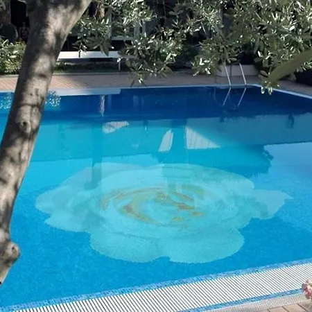 Mare Pineta 3*