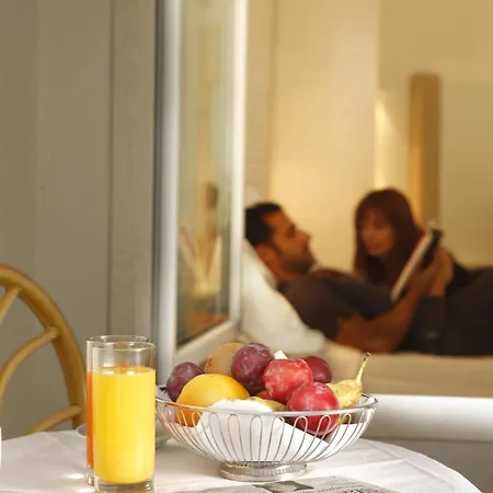 Mare Pineta Hotel 3*